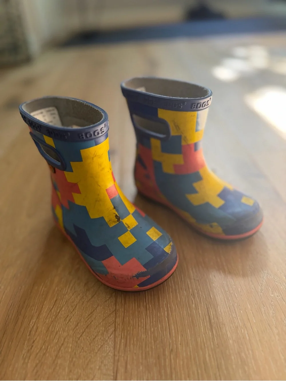 Bogs Kids Navy Rain Boots with Yellow & Red Geometric Print